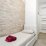 Apartman Domus Enea - Colosseo Termini Róma